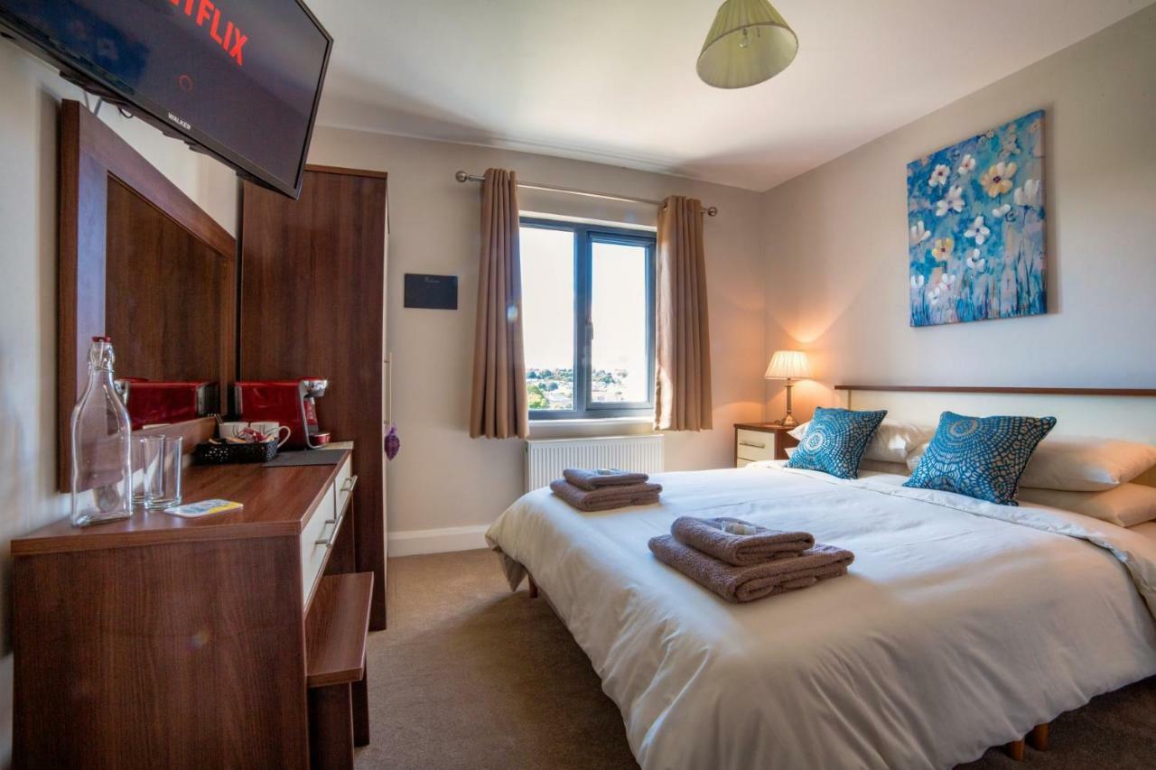 Taim Lodge Westport Extérieur photo